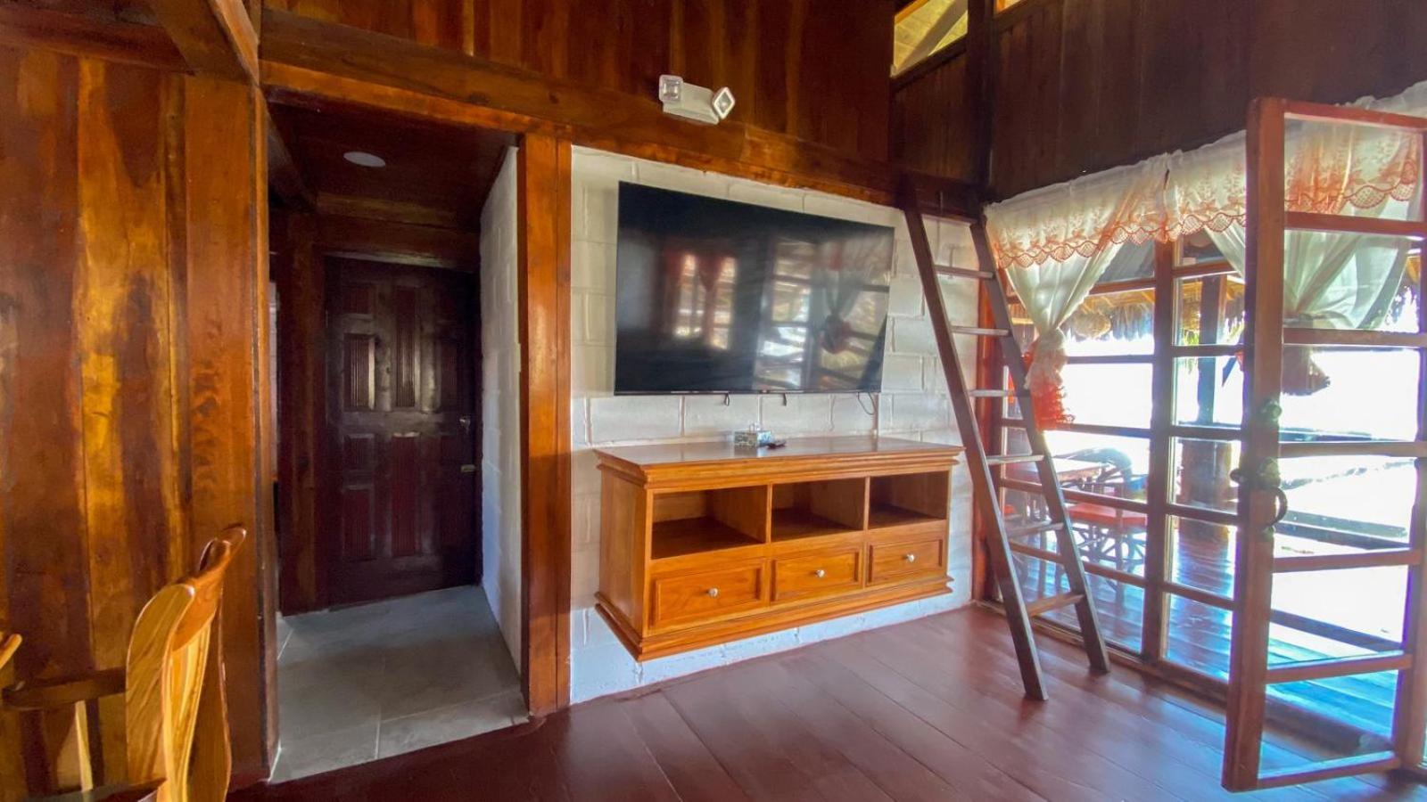 Hanga Roa Hotel Montañita Pokoj fotografie